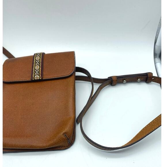 Most Wanted USA,Tan Genuine‎ Leather Crossbody Phone Bag southwest embroidered. - Picture 2 of 9